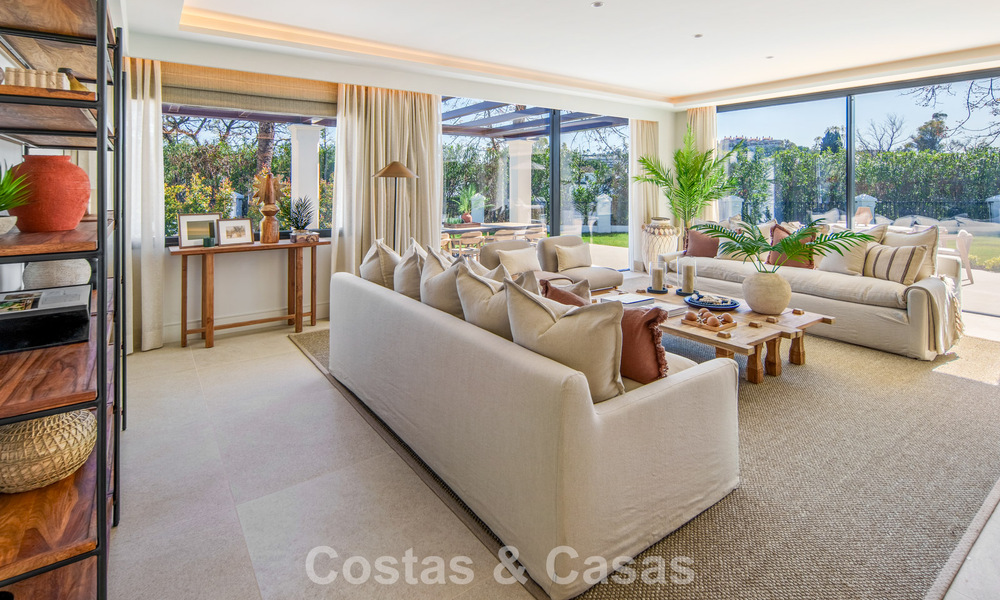 Luxurious mediterranean villa for sale, frontline golf in a prestigious urbanisation in Nueva Andalucía, Marbella 803302