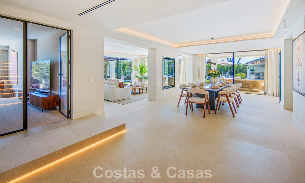 Luxurious mediterranean villa for sale, frontline golf in a prestigious urbanisation in Nueva Andalucía, Marbella 803304
