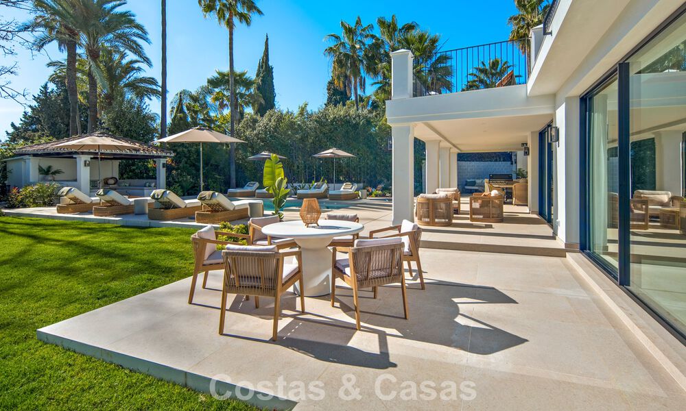 Luxurious mediterranean villa for sale, frontline golf in a prestigious urbanisation in Nueva Andalucía, Marbella 803326