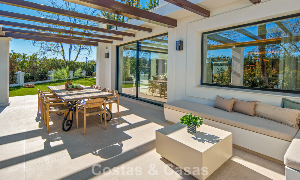 Luxurious mediterranean villa for sale, frontline golf in a prestigious urbanisation in Nueva Andalucía, Marbella 803327
