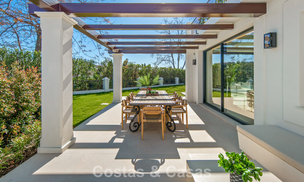 Luxurious mediterranean villa for sale, frontline golf in a prestigious urbanisation in Nueva Andalucía, Marbella 803328