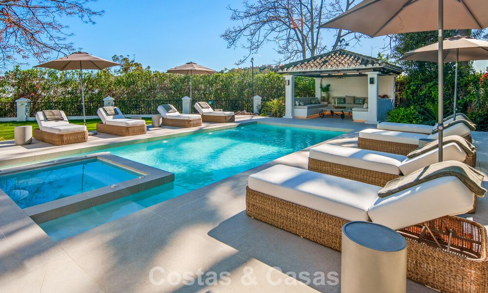 Luxurious mediterranean villa for sale, frontline golf in a prestigious urbanisation in Nueva Andalucía, Marbella 803331