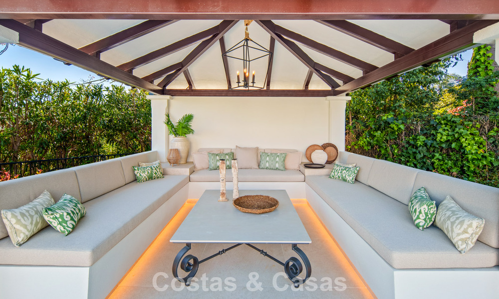 Luxurious mediterranean villa for sale, frontline golf in a prestigious urbanisation in Nueva Andalucía, Marbella 803332