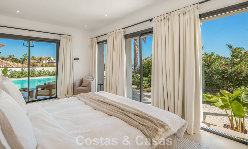 Contemporary spanish luxury villa with panoramic sea views for sale in Marbella - Benahavís 803349