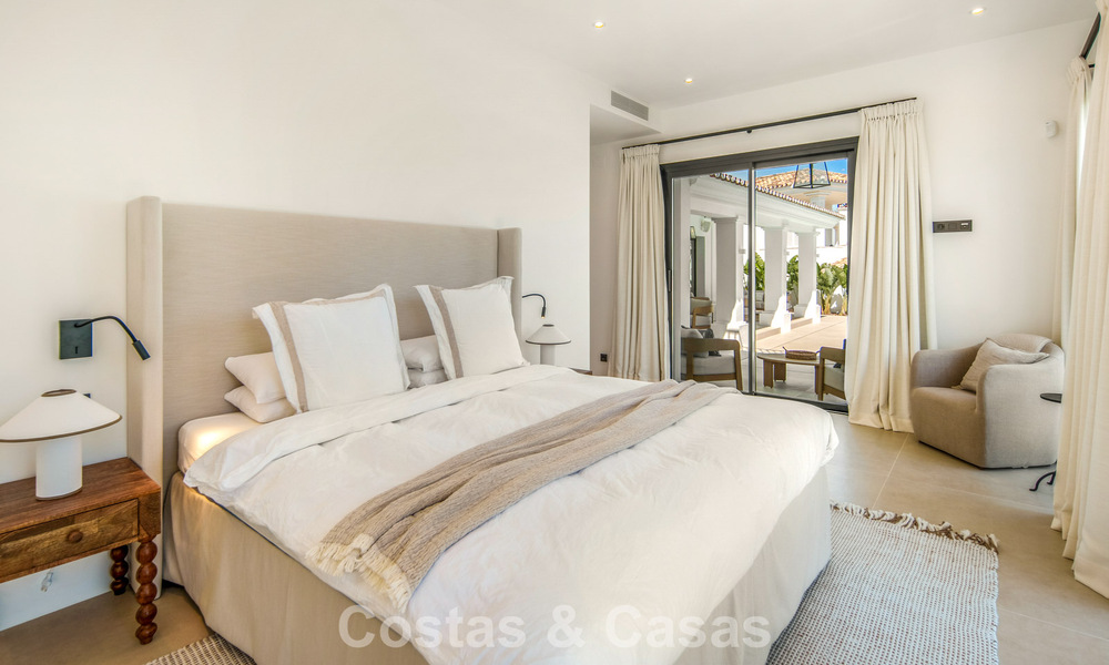 Contemporary spanish luxury villa with panoramic sea views for sale in Marbella - Benahavís 803350