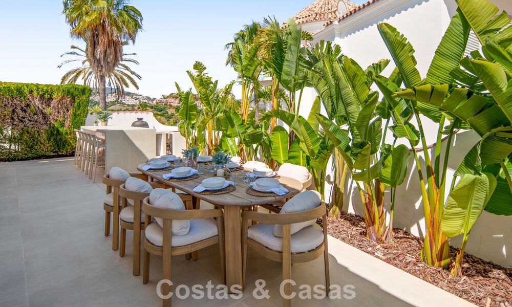 Contemporary spanish luxury villa with panoramic sea views for sale in Marbella - Benahavís 803355