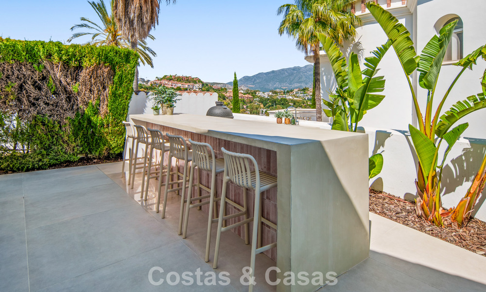 Contemporary spanish luxury villa with panoramic sea views for sale in Marbella - Benahavís 803356
