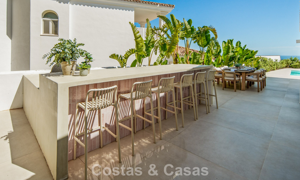 Contemporary spanish luxury villa with panoramic sea views for sale in Marbella - Benahavís 803357