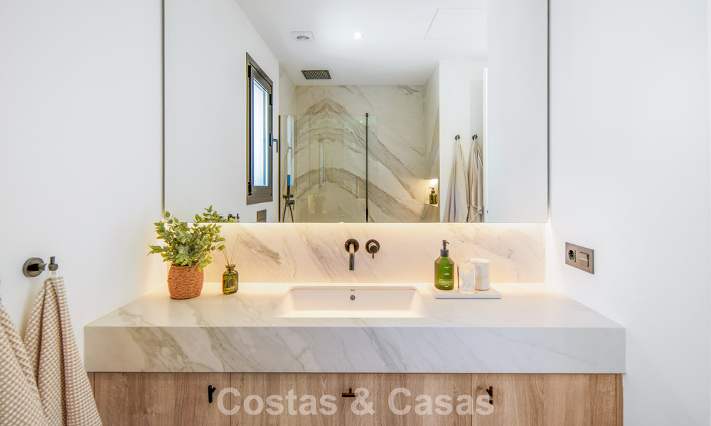 Contemporary spanish luxury villa with panoramic sea views for sale in Marbella - Benahavís 803372