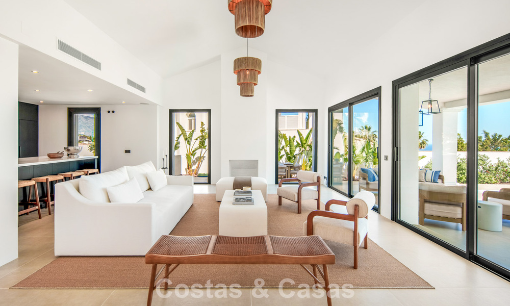 Contemporary spanish luxury villa with panoramic sea views for sale in Marbella - Benahavís 803374