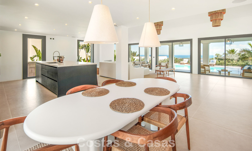 Contemporary spanish luxury villa with panoramic sea views for sale in Marbella - Benahavís 803375