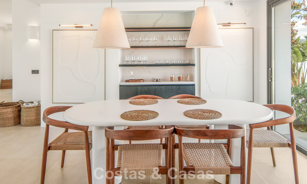 Contemporary spanish luxury villa with panoramic sea views for sale in Marbella - Benahavís 803377