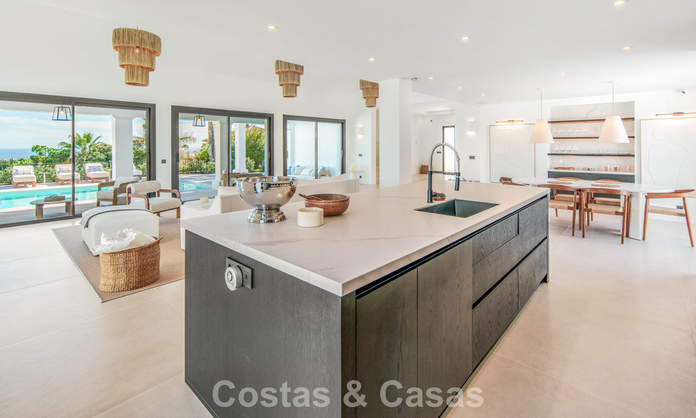 Contemporary spanish luxury villa with panoramic sea views for sale in Marbella - Benahavís 803378