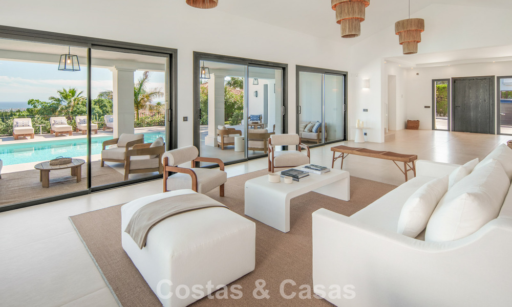 Contemporary spanish luxury villa with panoramic sea views for sale in Marbella - Benahavís 803380