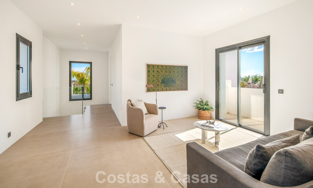 Contemporary spanish luxury villa with panoramic sea views for sale in Marbella - Benahavís 803392