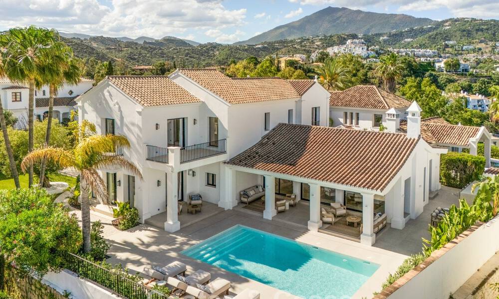 Contemporary spanish luxury villa with panoramic sea views for sale in Marbella - Benahavís 803401