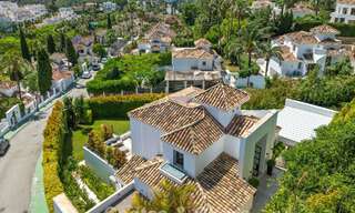 Elegant luxury villa with contemporary mediterranean architecture for sale in Nueva Andalucía’s Golf Valley, Marbella 803405 
