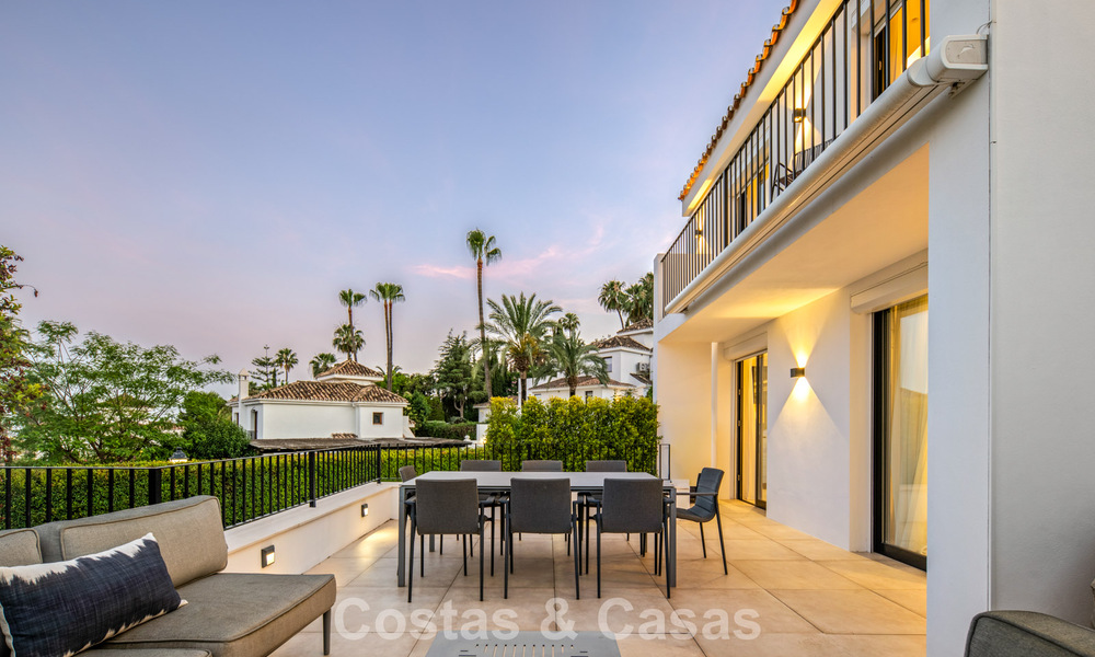 Elegant luxury villa with contemporary mediterranean architecture for sale in Nueva Andalucía’s Golf Valley, Marbella 803409
