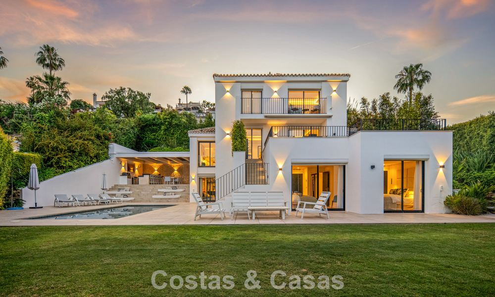 Elegant luxury villa with contemporary mediterranean architecture for sale in Nueva Andalucía’s Golf Valley, Marbella 803415