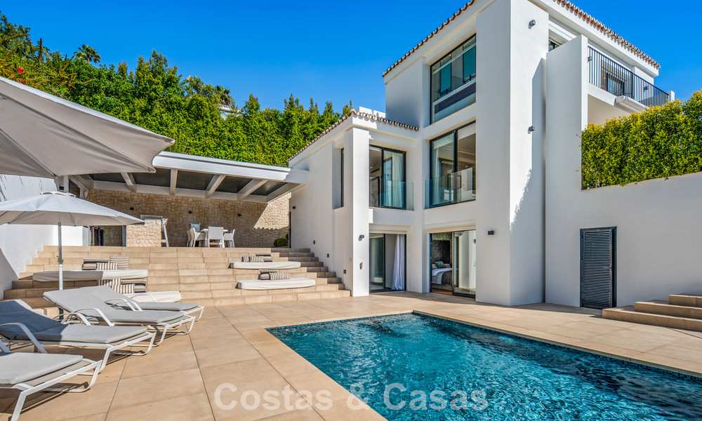 Elegant luxury villa with contemporary mediterranean architecture for sale in Nueva Andalucía’s Golf Valley, Marbella 803420