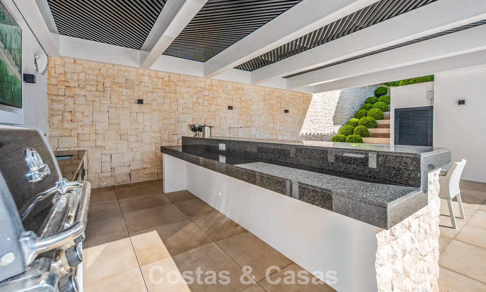 Elegant luxury villa with contemporary mediterranean architecture for sale in Nueva Andalucía’s Golf Valley, Marbella 803425