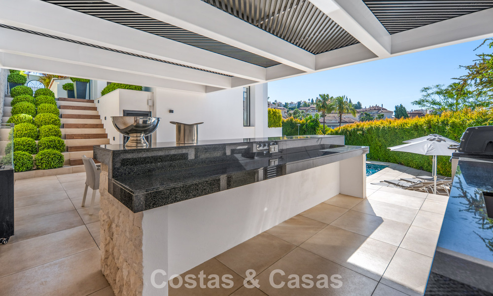 Elegant luxury villa with contemporary mediterranean architecture for sale in Nueva Andalucía’s Golf Valley, Marbella 803426