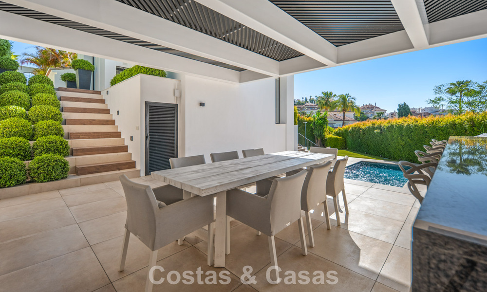 Elegant luxury villa with contemporary mediterranean architecture for sale in Nueva Andalucía’s Golf Valley, Marbella 803427