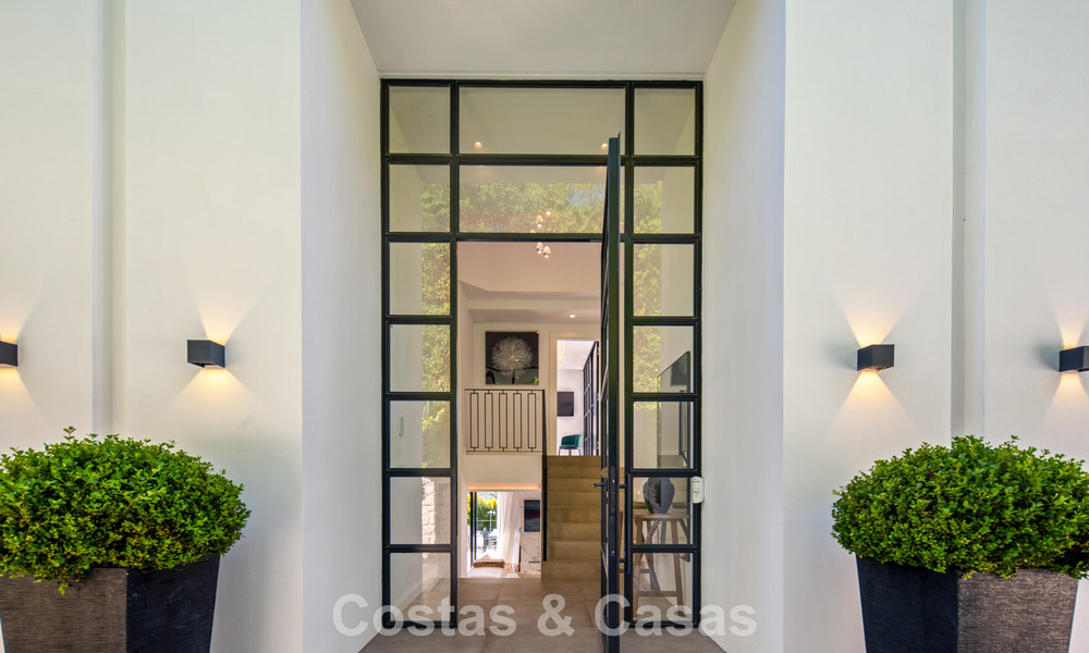 Elegant luxury villa with contemporary mediterranean architecture for sale in Nueva Andalucía’s Golf Valley, Marbella 803430