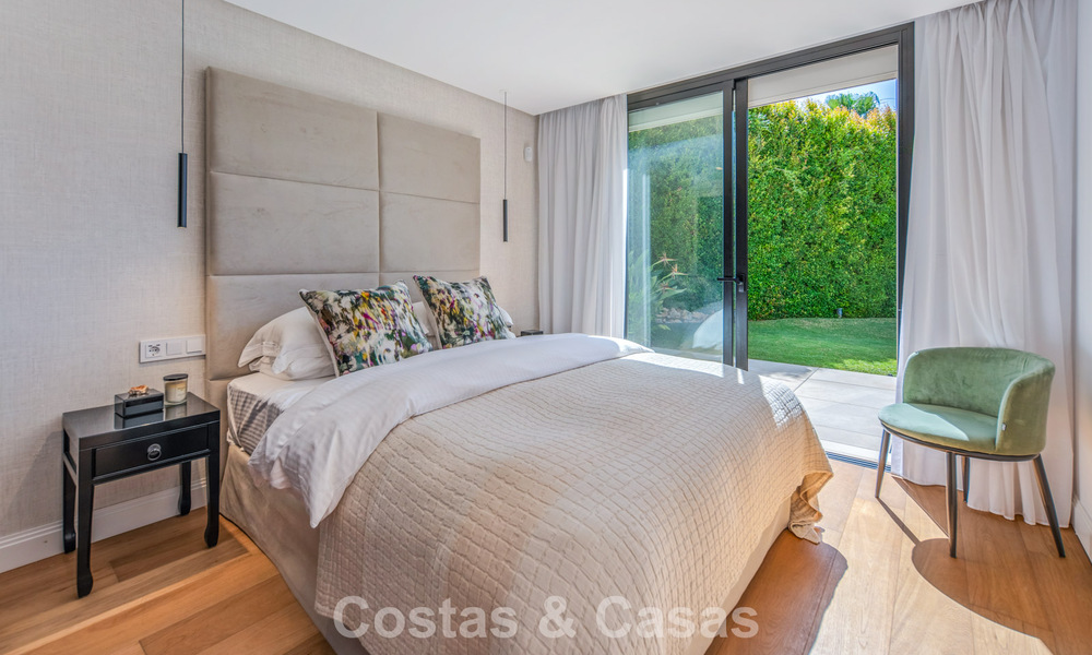 Elegant luxury villa with contemporary mediterranean architecture for sale in Nueva Andalucía’s Golf Valley, Marbella 803454