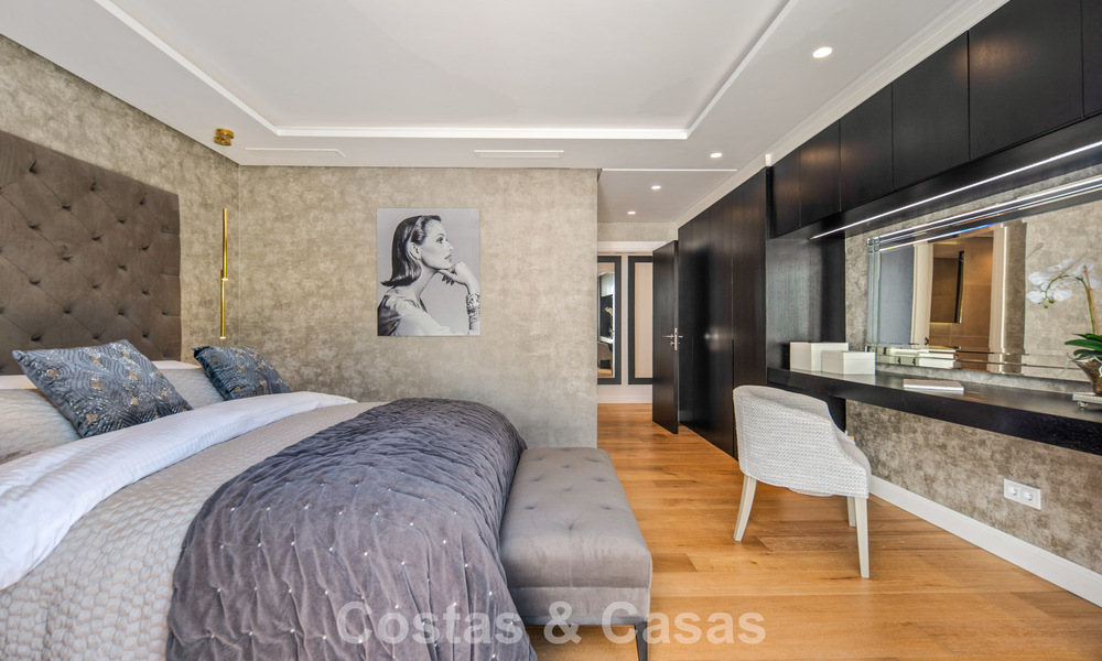 Elegant luxury villa with contemporary mediterranean architecture for sale in Nueva Andalucía’s Golf Valley, Marbella 803458