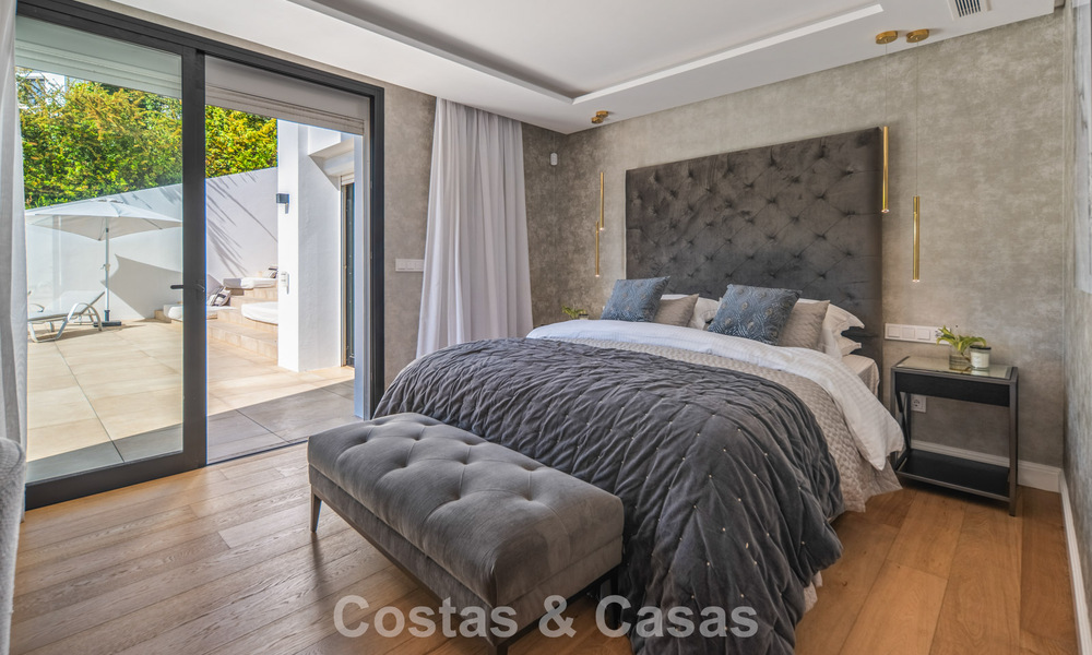 Elegant luxury villa with contemporary mediterranean architecture for sale in Nueva Andalucía’s Golf Valley, Marbella 803459
