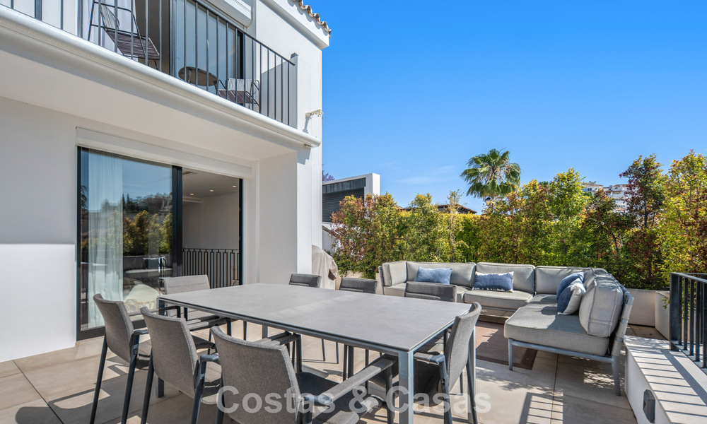 Elegant luxury villa with contemporary mediterranean architecture for sale in Nueva Andalucía’s Golf Valley, Marbella 803464