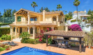Spacious mediterranean villa with sea views and fantastic renovation potential for sale in La Quinta, Marbella - Benahavís 803474 