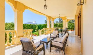 Spacious mediterranean villa with sea views and fantastic renovation potential for sale in La Quinta, Marbella - Benahavís 803479 