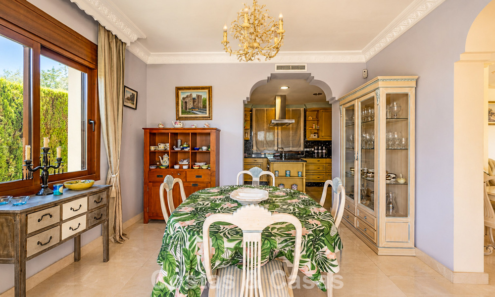Spacious mediterranean villa with sea views and fantastic renovation potential for sale in La Quinta, Marbella - Benahavís 803483