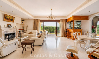 Spacious mediterranean villa with sea views and fantastic renovation potential for sale in La Quinta, Marbella - Benahavís 803484 