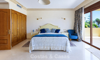 Spacious mediterranean villa with sea views and fantastic renovation potential for sale in La Quinta, Marbella - Benahavís 803488 