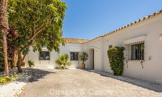 Single-storey luxury villa with spanish architecture and direct golf course access for sale in Marbella - Benahavís 803523 