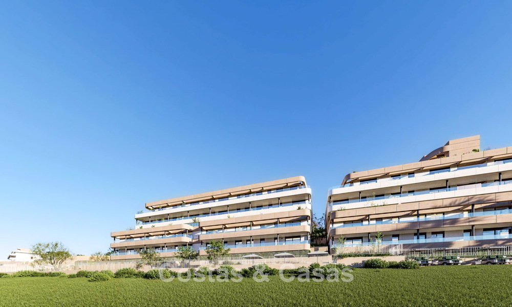 Contemporary luxury new-build apartments for sale on the golf course in Estepona 803602