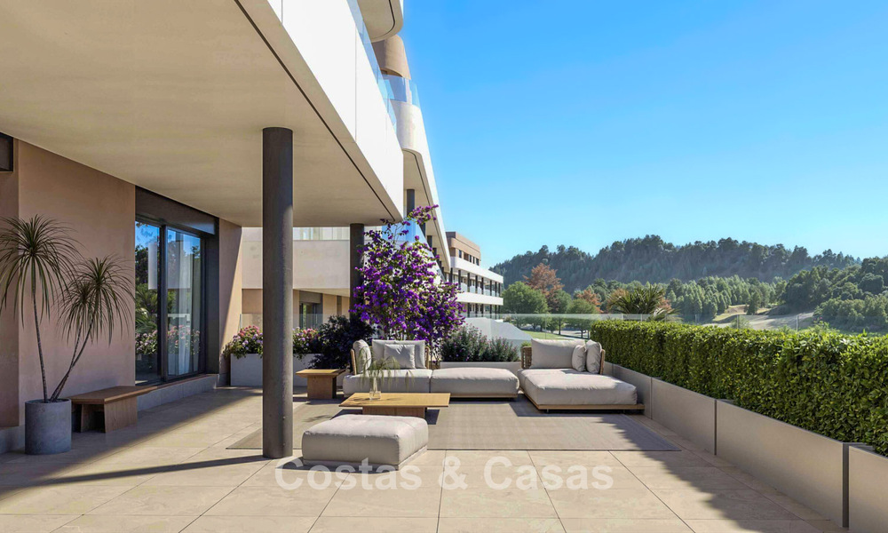 Contemporary luxury new-build apartments for sale on the golf course in Estepona 803605