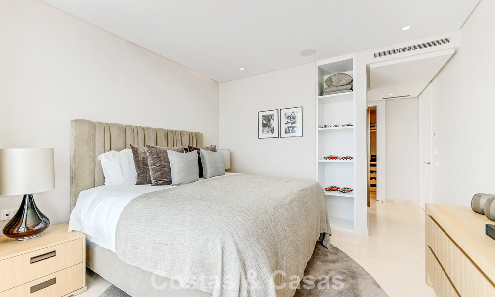 Exclusive modern duplex penthouse with panoramic sea views for sale in Marbella - Benahavís 803775