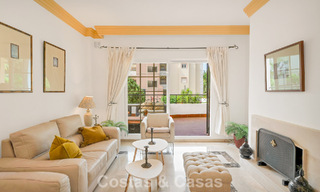 Spacious apartment with generous terrace for sale within walking distance of amenities in Aloha, Nueva Andalucía, Marbella 803651 