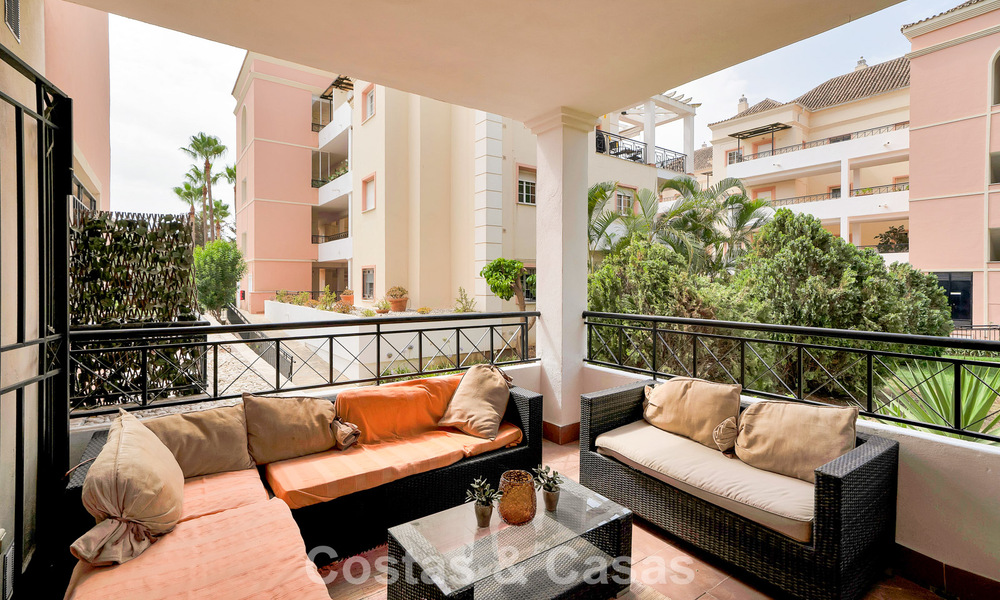 Spacious apartment with generous terrace for sale within walking distance of amenities in Aloha, Nueva Andalucía, Marbella 803656