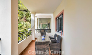 Spacious apartment with generous terrace for sale within walking distance of amenities in Aloha, Nueva Andalucía, Marbella 803658 