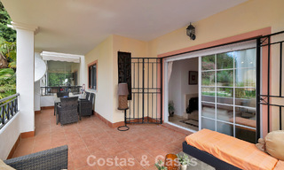 Spacious apartment with generous terrace for sale within walking distance of amenities in Aloha, Nueva Andalucía, Marbella 803660 