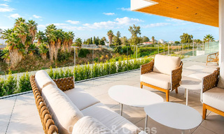 Move-in ready, prestigious modern 3-bedroom apartment for sale on Marbella’s Golden Mile 803782 