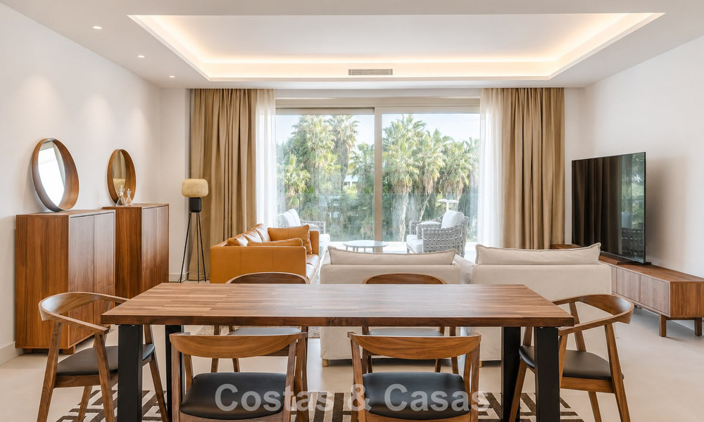 Move-in ready, prestigious modern 3-bedroom apartment for sale on Marbella’s Golden Mile 803785