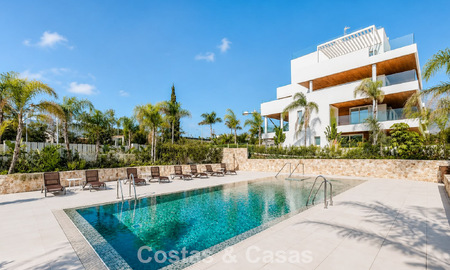 Move-in ready, prestigious modern 3-bedroom apartment for sale on Marbella’s Golden Mile 803787
