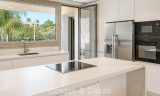 Move-in ready, prestigious modern 3-bedroom apartment for sale on Marbella’s Golden Mile 803794 