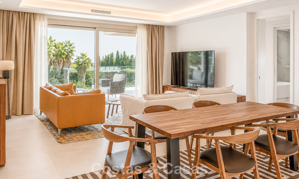 Move-in ready, prestigious modern 3-bedroom apartment for sale on Marbella’s Golden Mile 803805